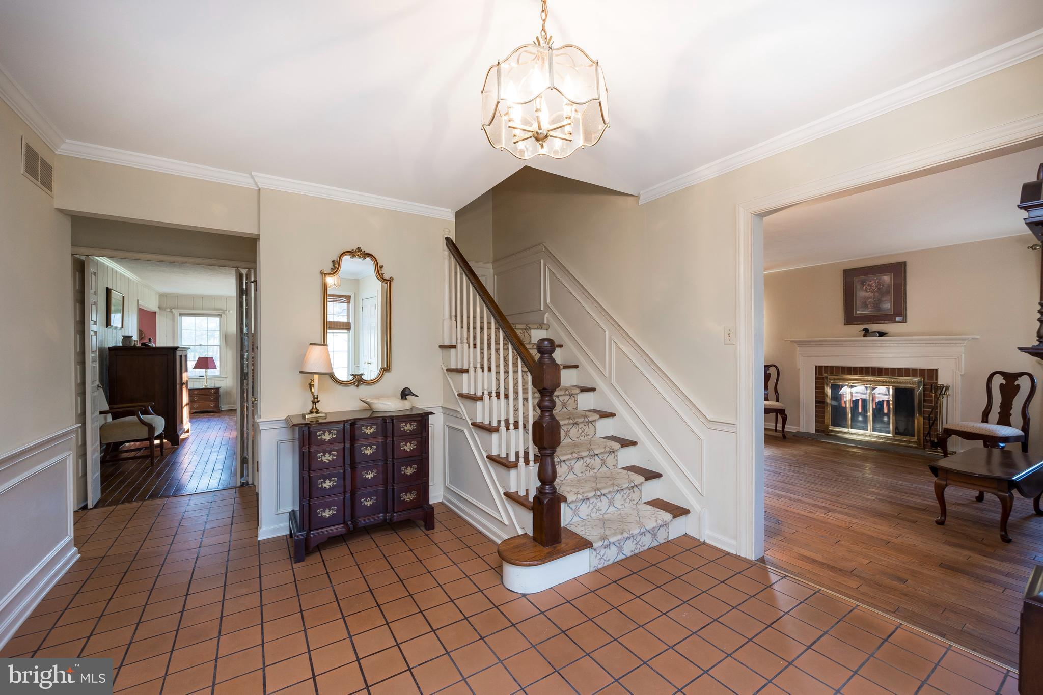 12 Downing Circle Downingtown, PA 19335 - Photo 3 of 43