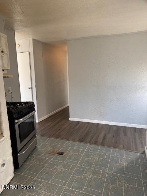 241 Harmony Lane Sun Valley, NV 89433 - Photo 5 of 29