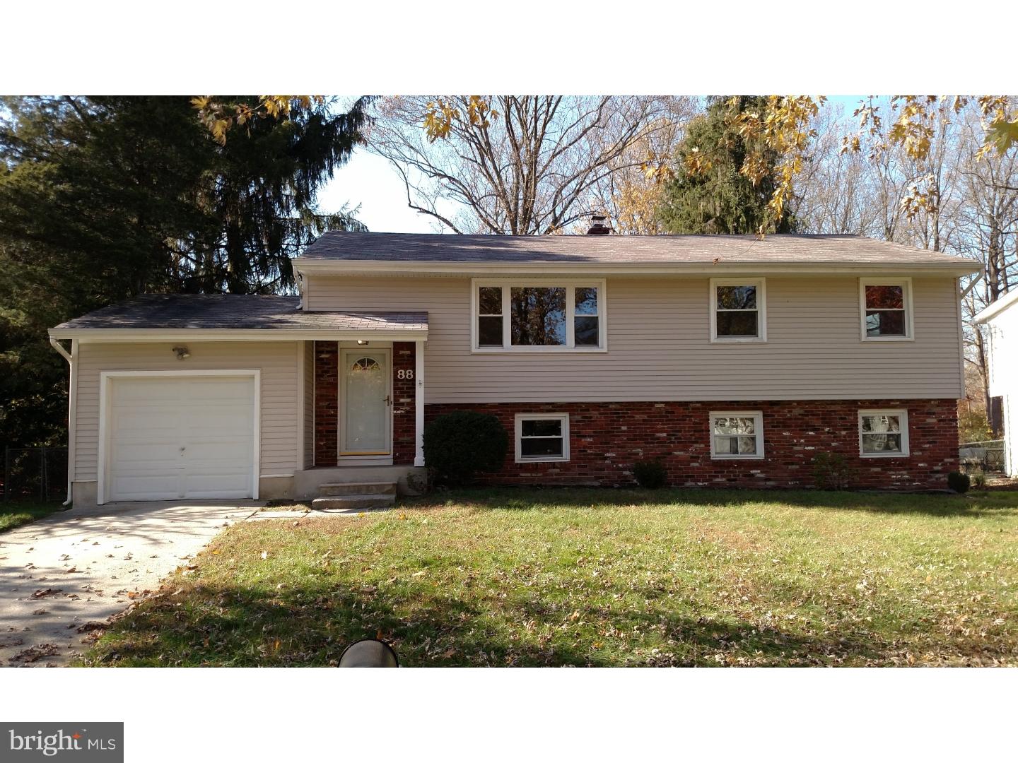 88 Golfview Drive Sewell, NJ 08080 - Photo 1 of 25