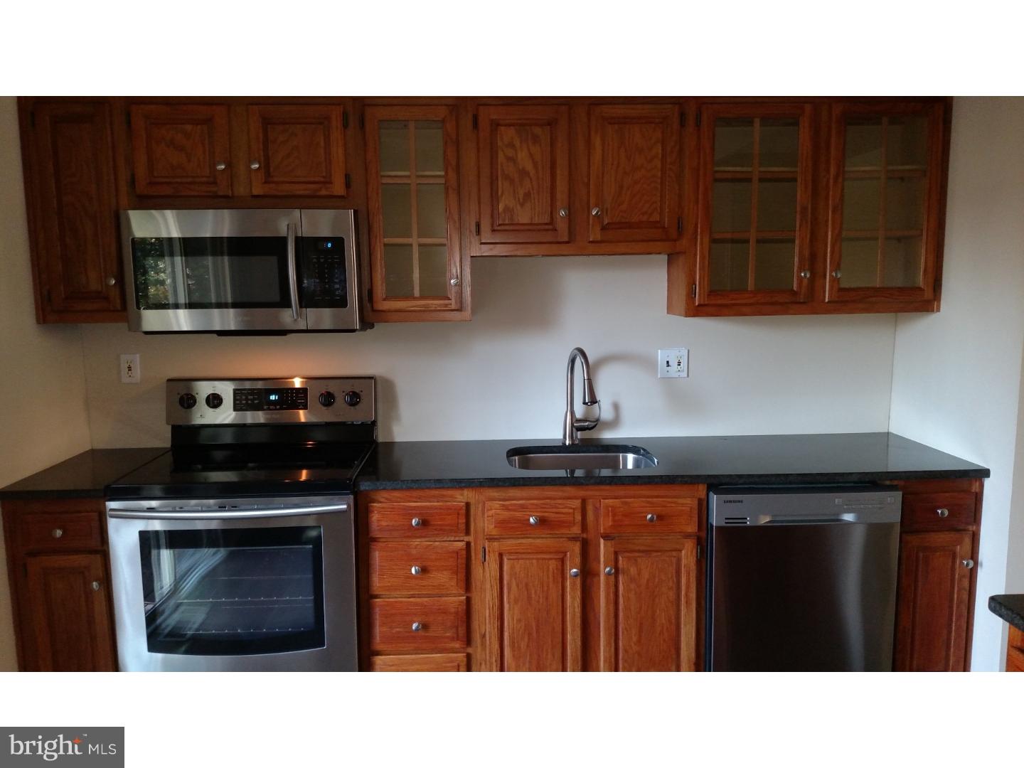 88 Golfview Drive Sewell, NJ 08080 - Photo 11 of 25