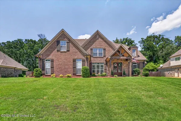 $549,900 | 4464 Bakersfield Drive, Nesbit, MS 38651