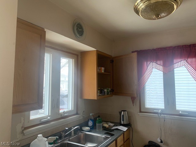 18817 Homeway Road Cleveland, OH 44135 - Photo 8 of 16 Gallery Image 8