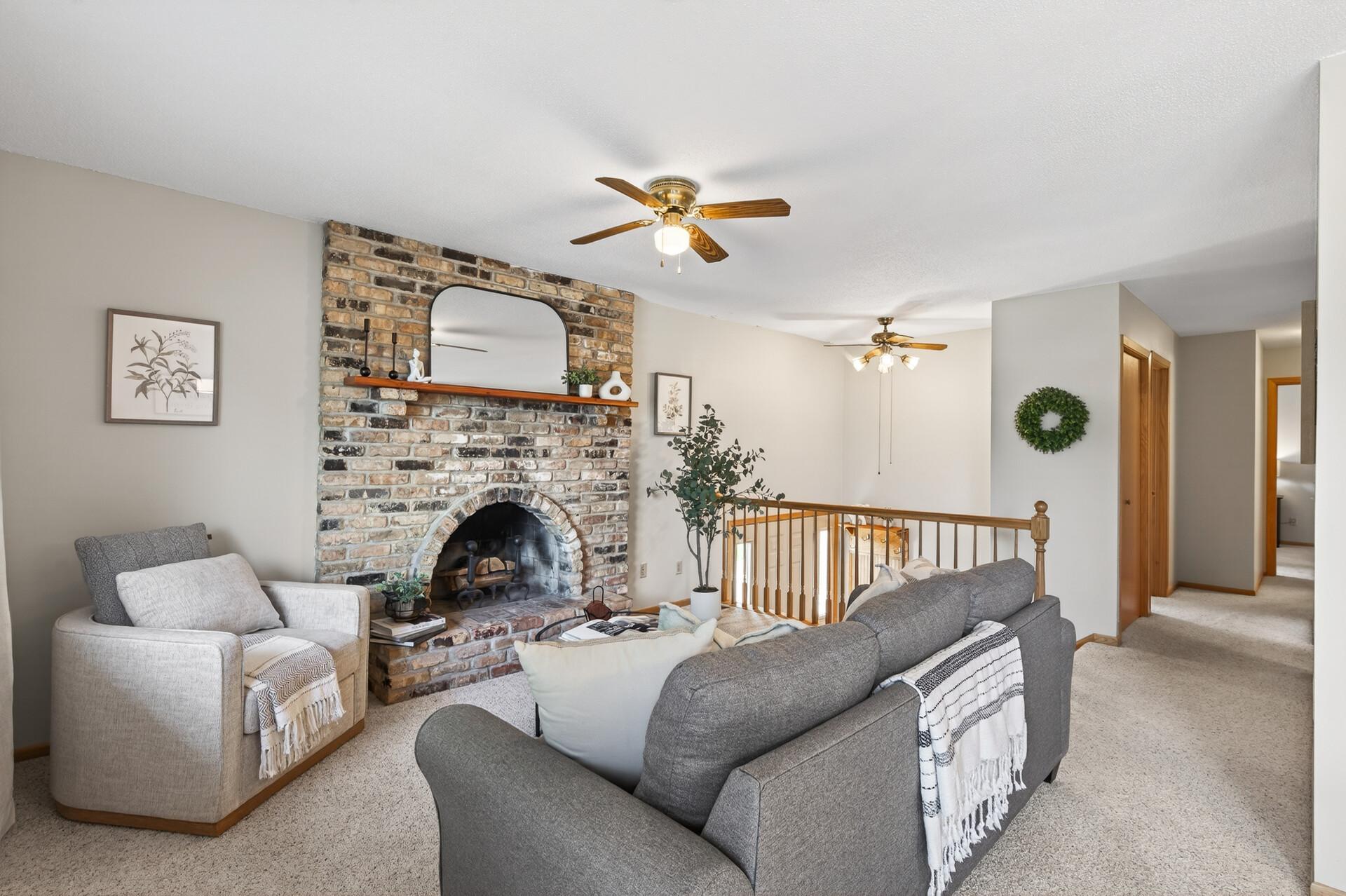 4448 Woodgate Point Eagan, MN 55122 - Photo 5 of 30