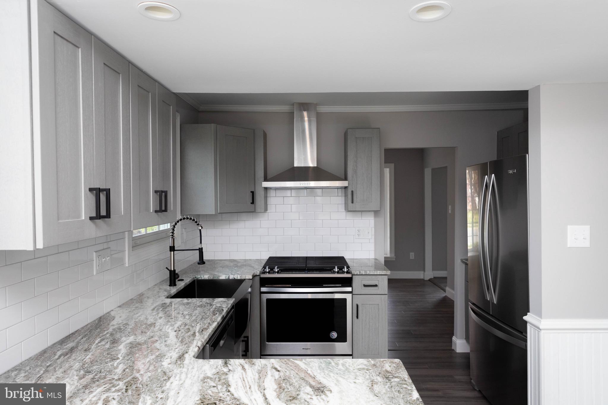 7 Hartford Road Laurel Springs, NJ 08021 - Photo 2 of 42
