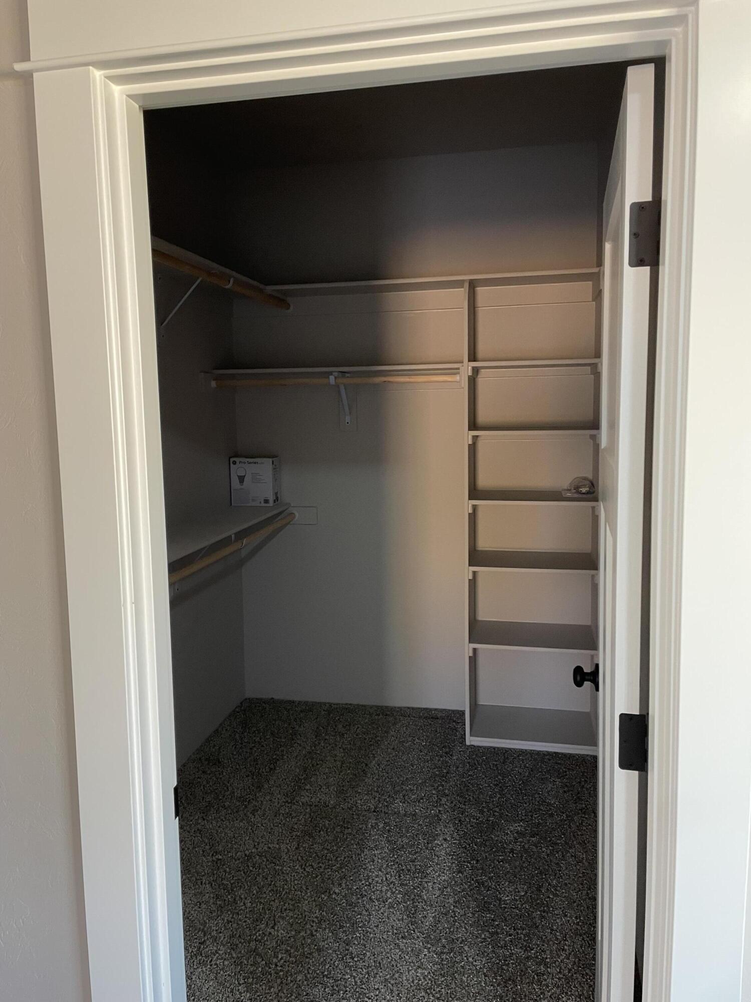 2758 Roberts Road Medford, OR 97504 - Photo 18 of 21 Master Closet