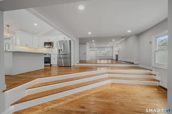 $850,000 | 1092 Ocean Avenue, New London, CT 06320