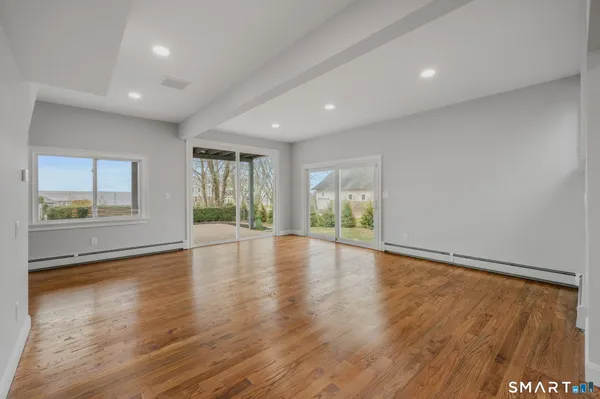 $850,000 | 1092 Ocean Avenue, New London, CT 06320