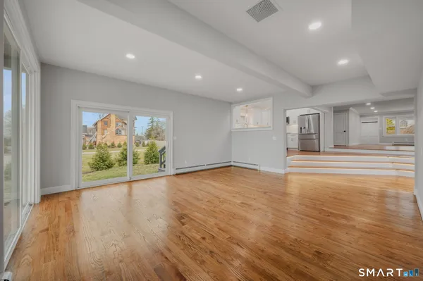 $850,000 | 1092 Ocean Avenue, New London, CT 06320