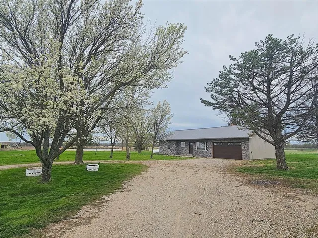 $292,000 | 25237 Northwest Barton Road, Westphalia, KS 66093