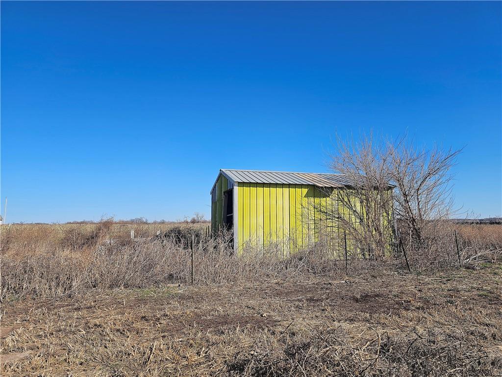 25237 Northwest Barton Road Westphalia, KS 66093 - Photo 9 of 22