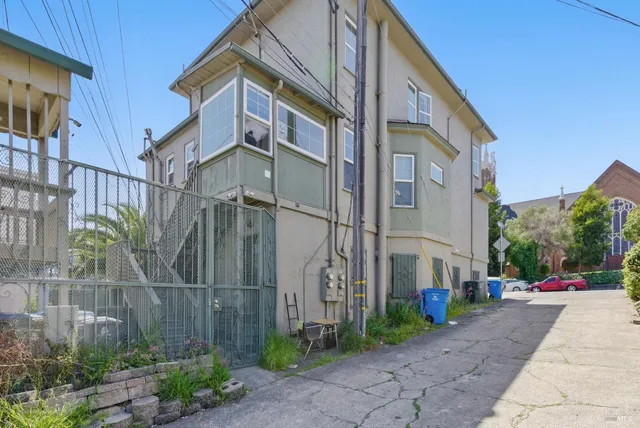 $1,450,000 | 914 Sacramento Street, Vallejo, CA 94590