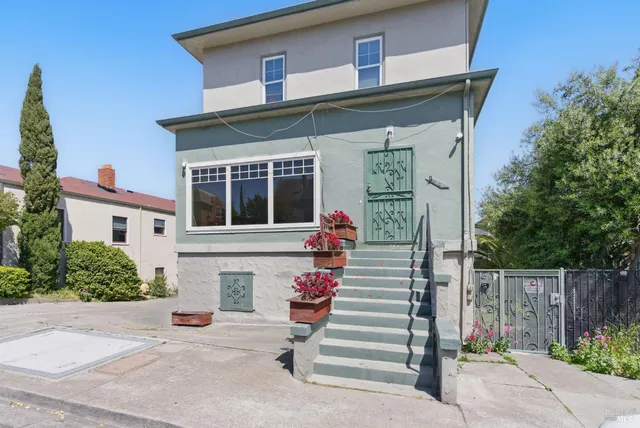 $1,450,000 | 914 Sacramento Street, Vallejo, CA 94590