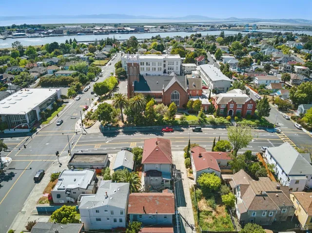 $1,450,000 | 914 Sacramento Street, Vallejo, CA 94590
