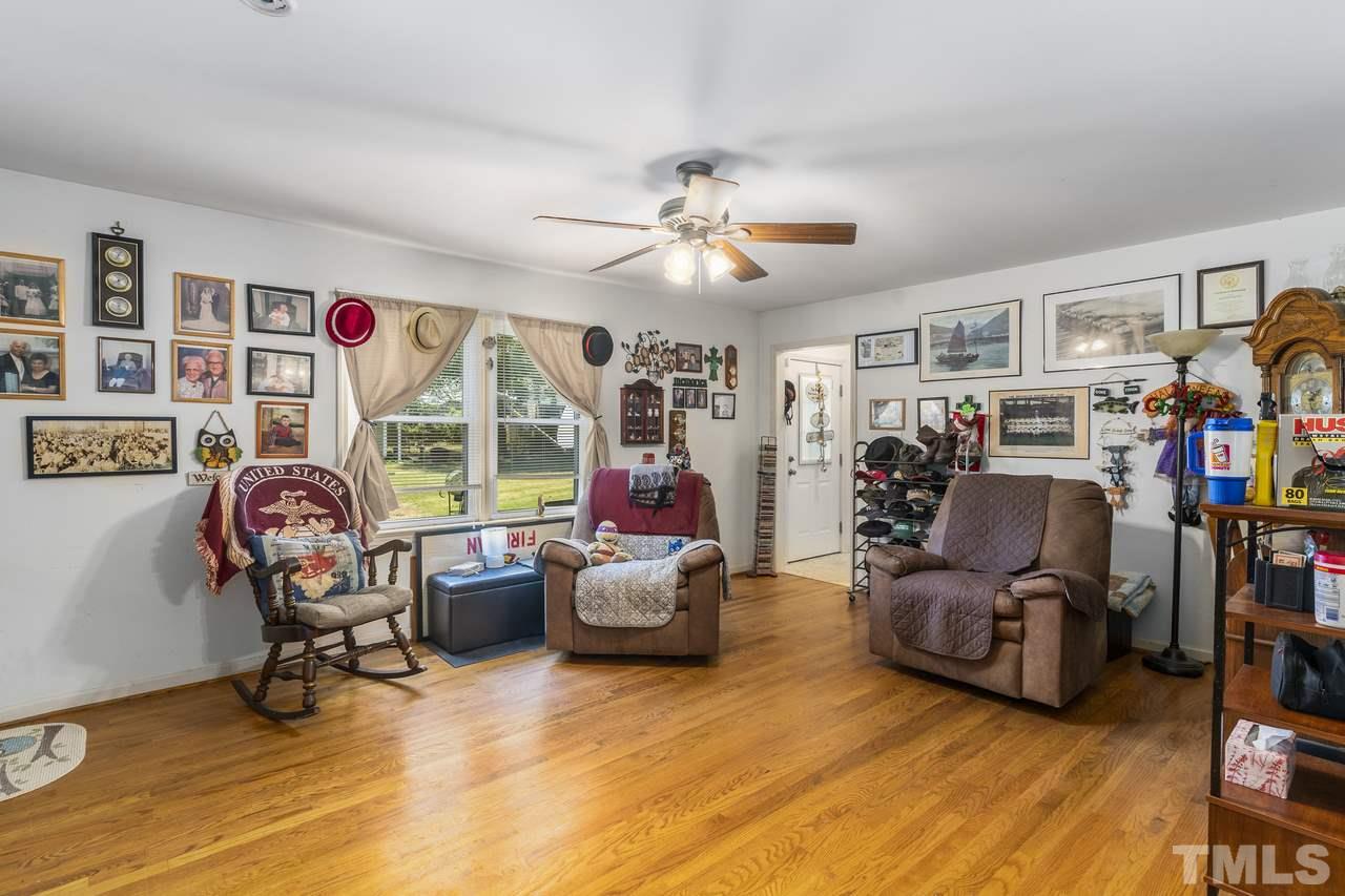 2748 Knowles Street Raleigh, NC 27603 - Photo 9 of 30 Gallery Image 9