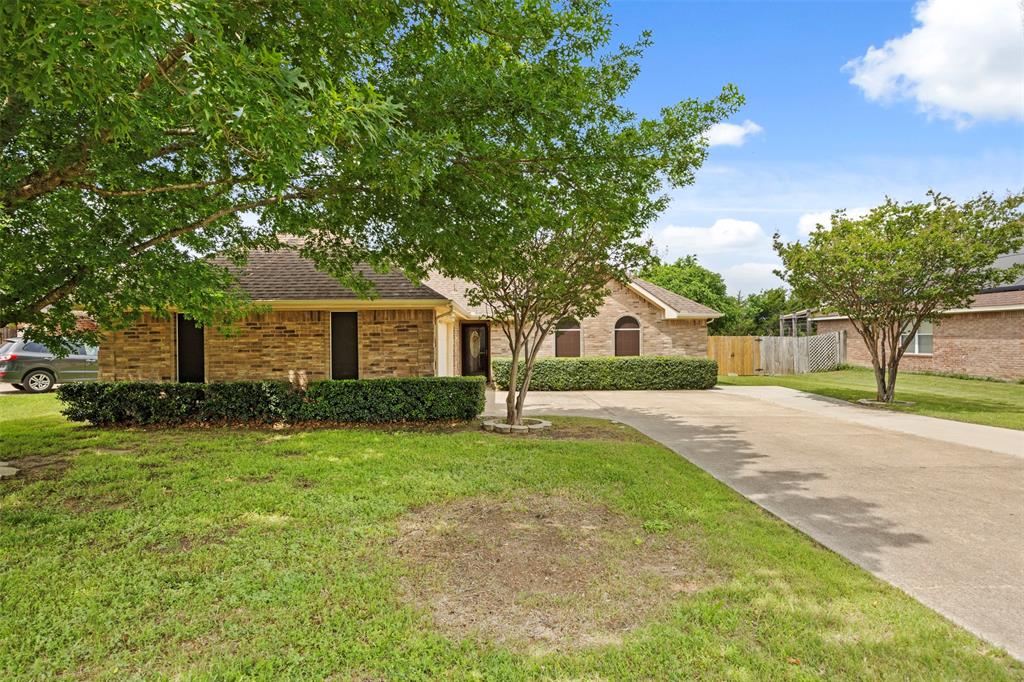 225 Cobblestone Circle Red Oak, TX 75154 - Photo 3 of 37