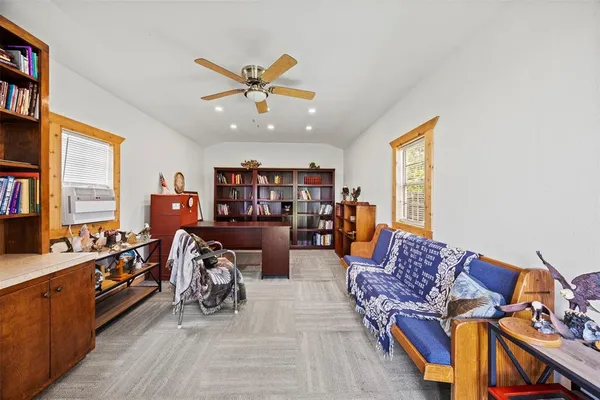 $350,000 | 225 Cobblestone Circle, Red Oak, TX 75154
