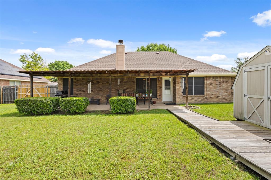 225 Cobblestone Circle Red Oak, TX 75154 - Photo 32 of 37