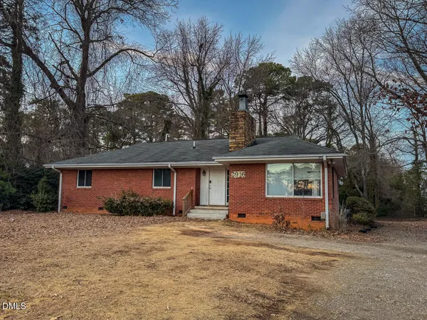 $2,850 | 4916 Western Boulevard, Raleigh, NC 27606