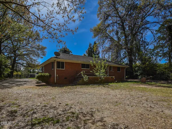 $2,850 | 4916 Western Boulevard, Raleigh, NC 27606