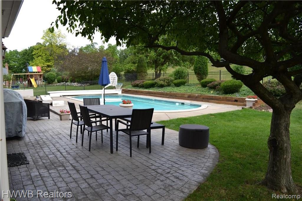 1950 Kilburn Road West Rochester Hills, MI 48306 - Photo 43 of 45