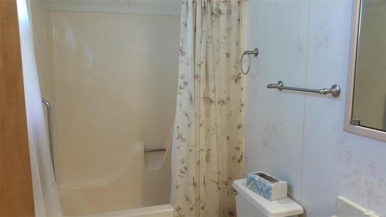 17 Ridge Drive Litchfield, IL 62056 - Photo 15 of 27 Gallery Image 15