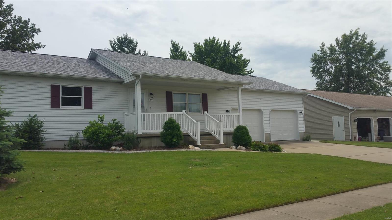 17 Ridge Drive Litchfield, IL 62056 - Photo 3 of 27 Gallery Image 3