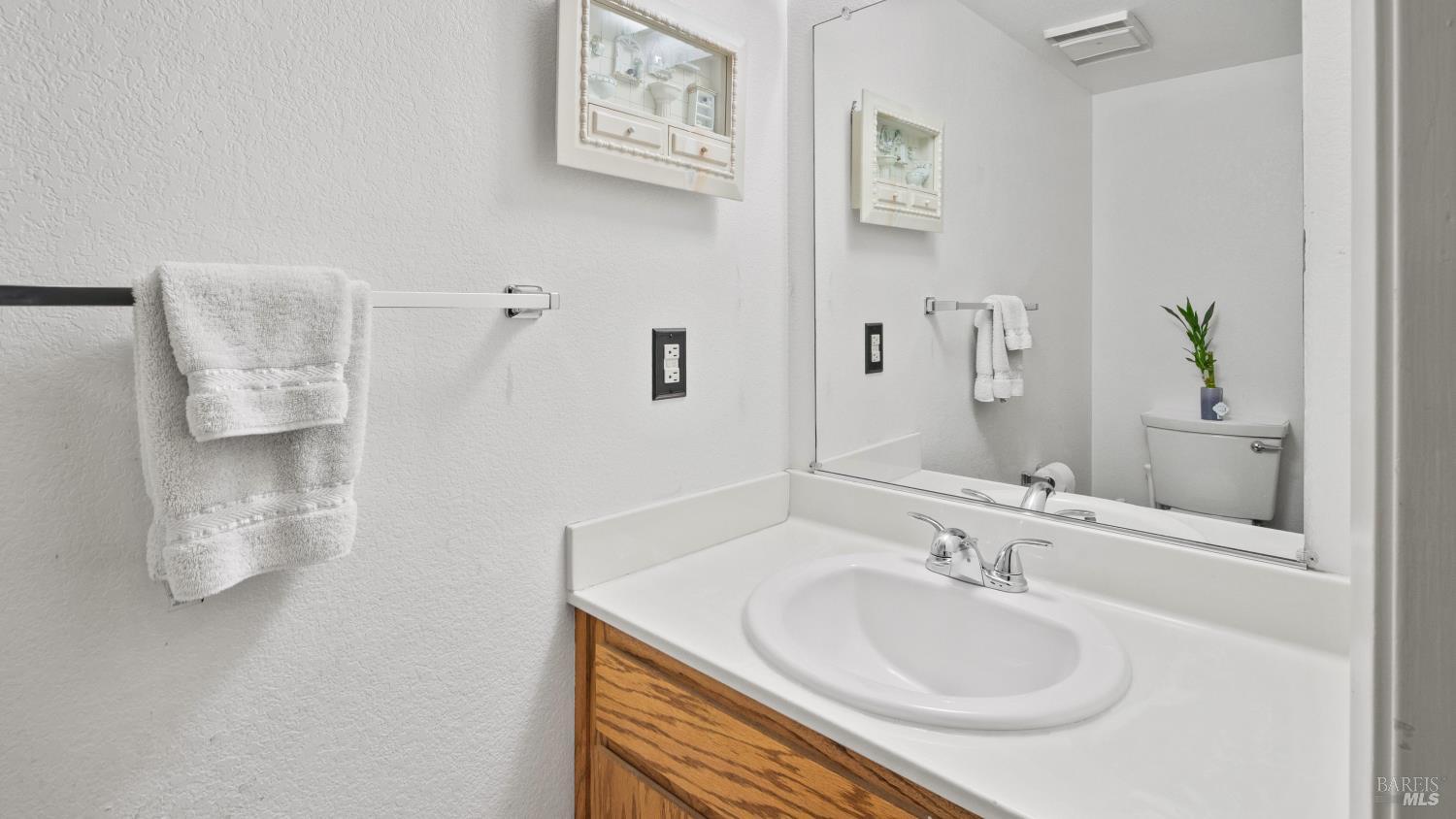 418 Occidental Circle Santa Rosa, CA 95401 - Photo 10 of 26