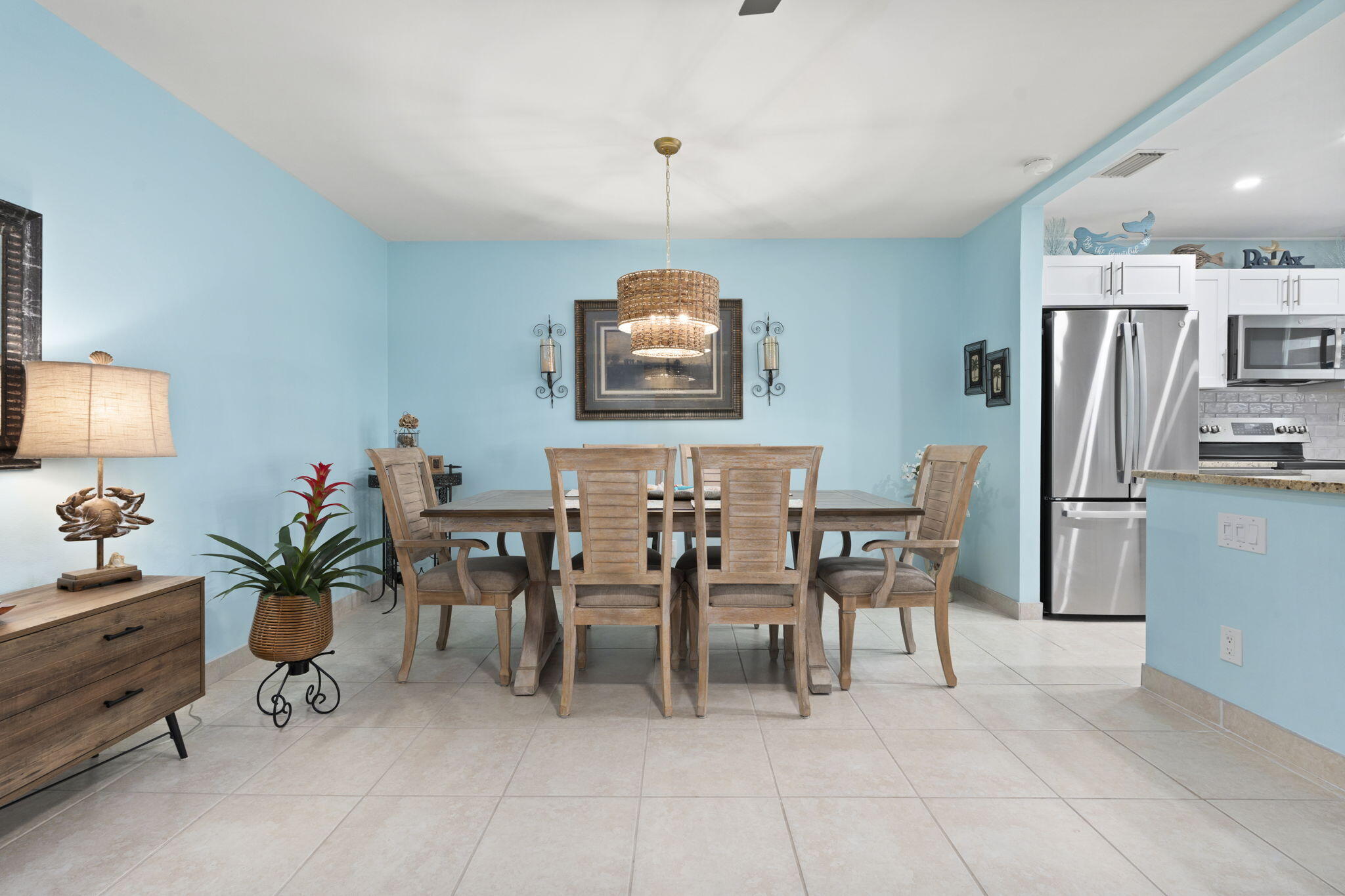 1177 South Drive Circle, Unit B Delray Beach, FL 33445 - Photo 13 of 41 KITCHEN & DINING