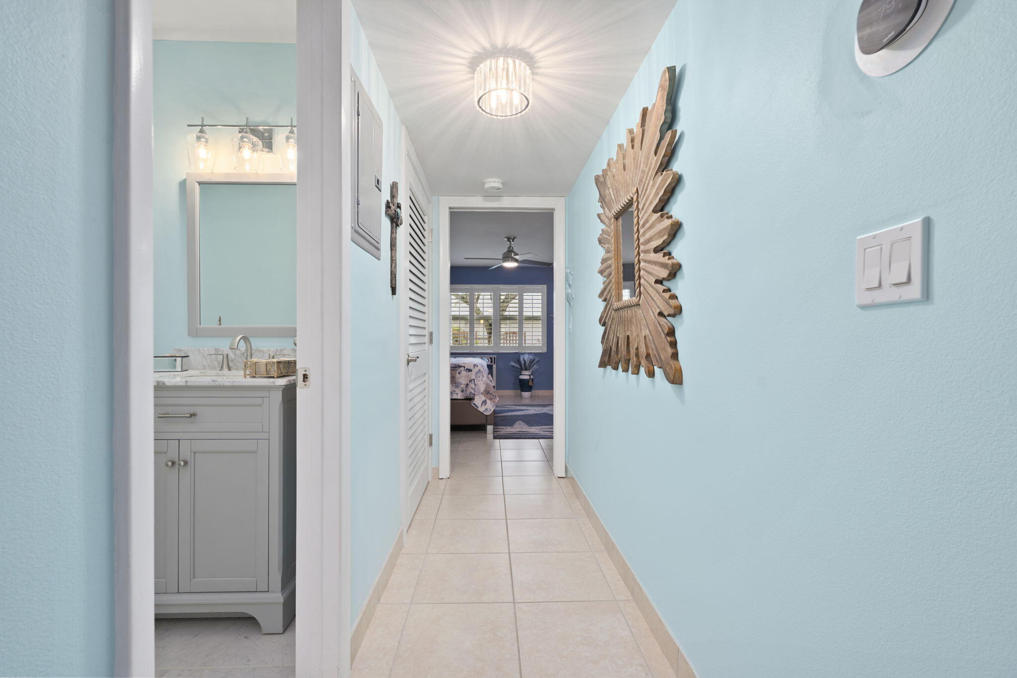 1177 South Drive Circle, Unit B Delray Beach, FL 33445 - Photo 15 of 41 HALLWAY