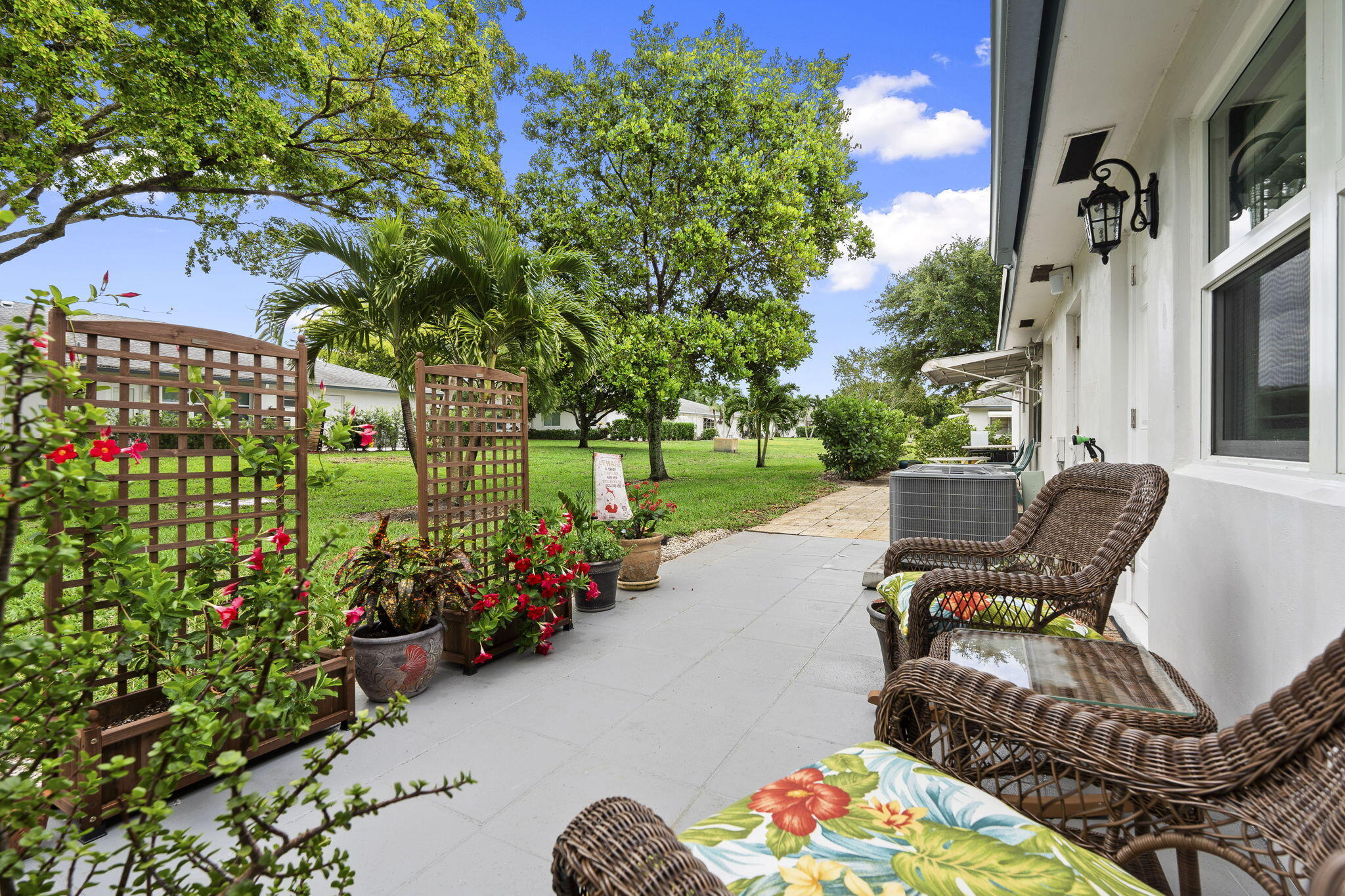 1177 South Drive Circle, Unit B Delray Beach, FL 33445 - Photo 27 of 41 BACK PATIO