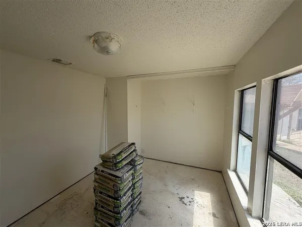 $1,250 | 2631 Corian Glen Drive, San Antonio, TX 78219