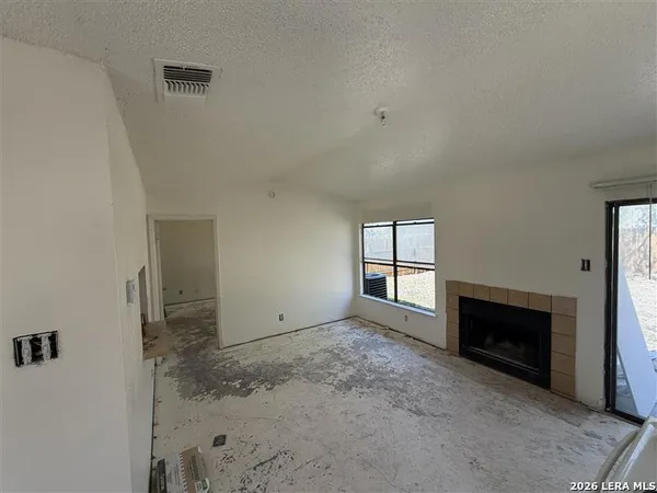 $1,250 | 2631 Corian Glen Drive, San Antonio, TX 78219