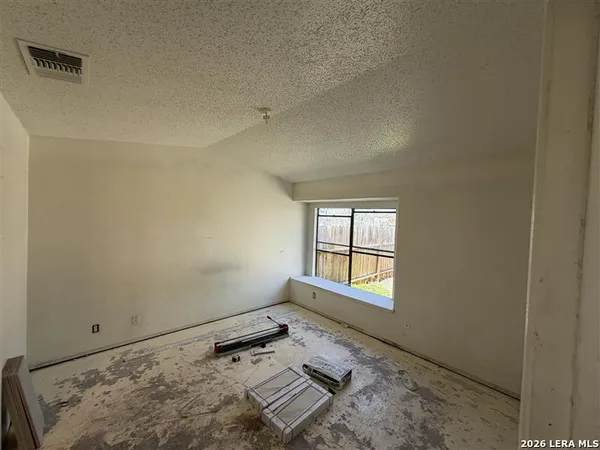 $1,250 | 2631 Corian Glen Drive, San Antonio, TX 78219