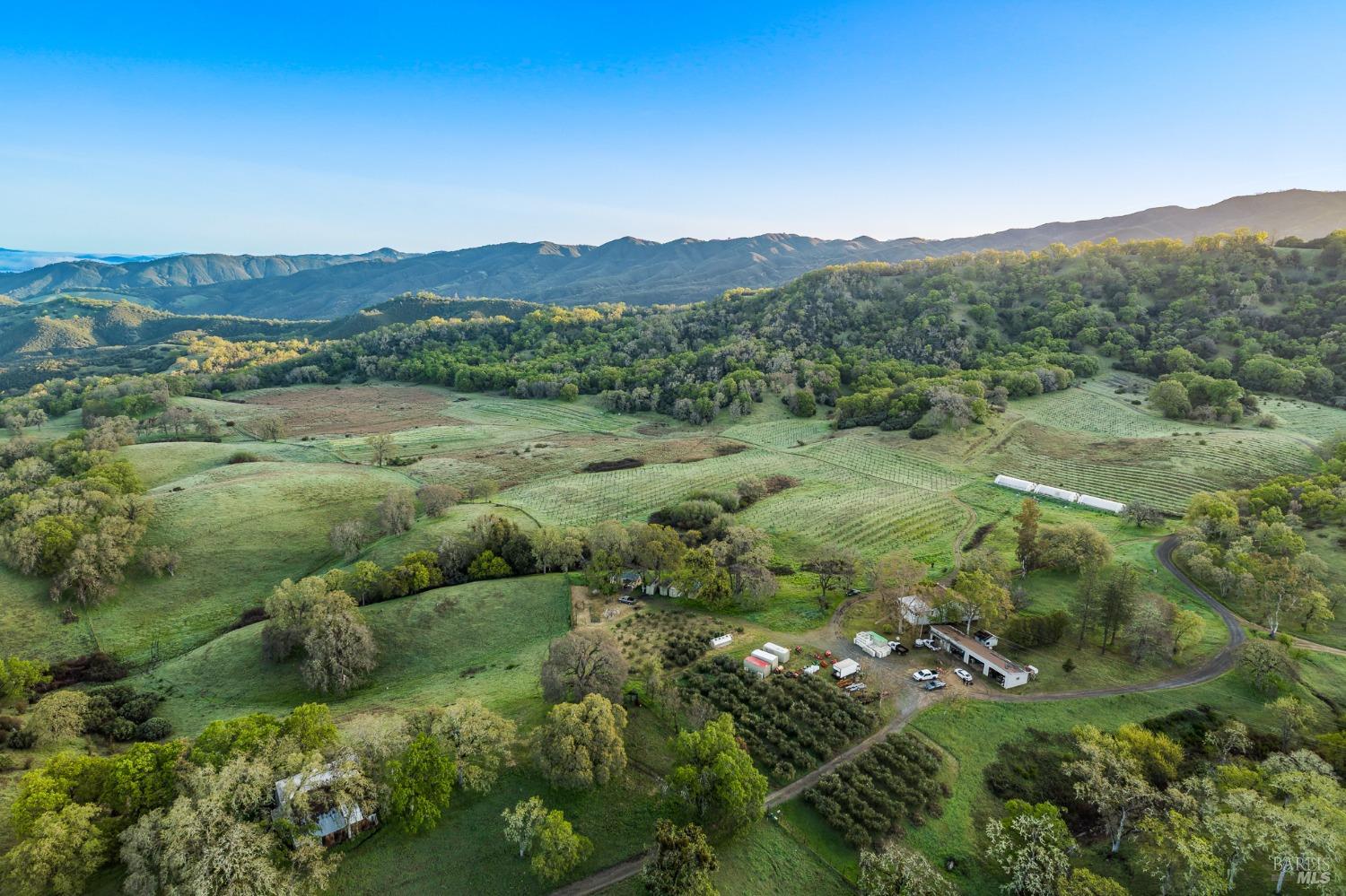 5155 Mill Creek Road Ukiah, CA 95482 - Photo 7 of 48