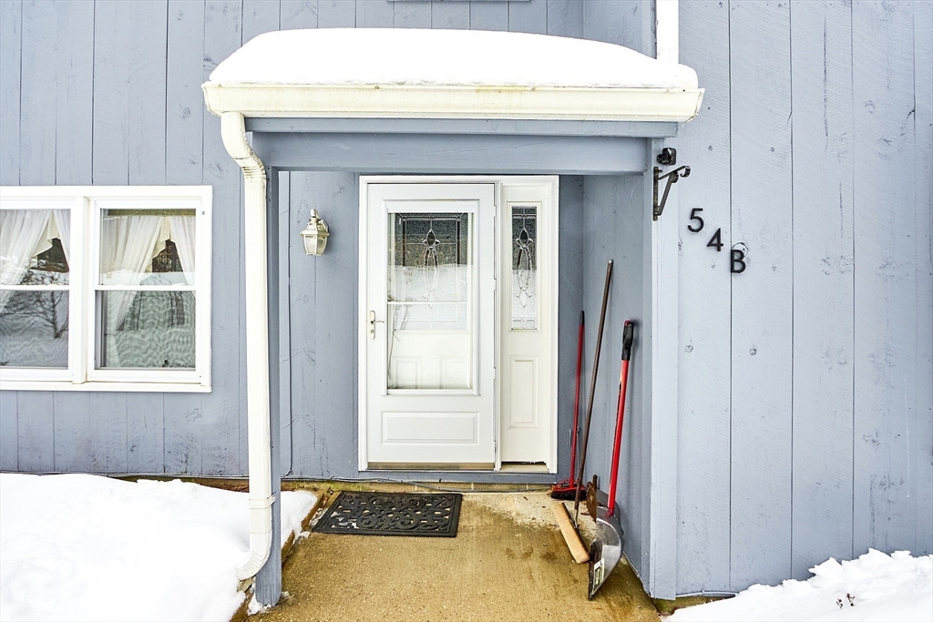 54 Stillwater Road, Unit B Deerfield, MA 01373 - Photo 3 of 40 Gallery Image 3