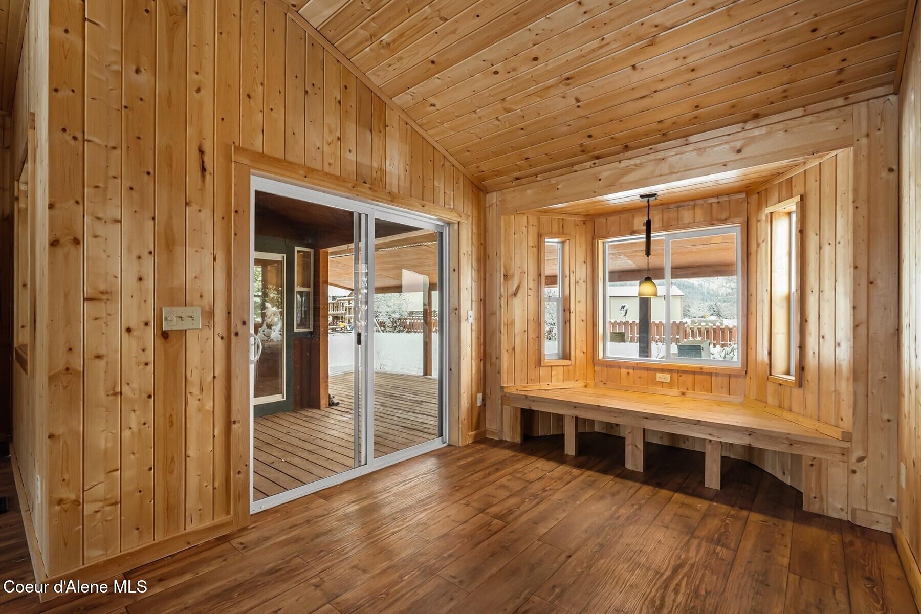 44 Campbell Loop Laclede, ID 83841 - Photo 21 of 43 4th Bedroom Flex room