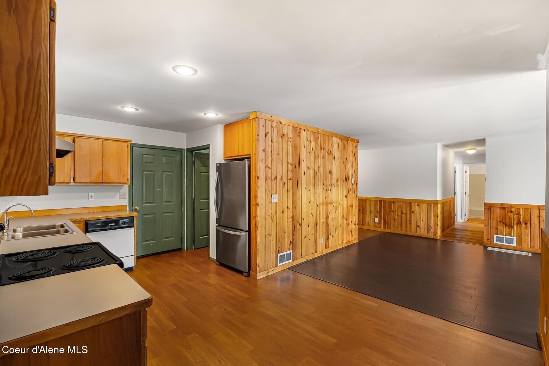 44 Campbell Loop Laclede, ID 83841 - Photo 22 of 43 .