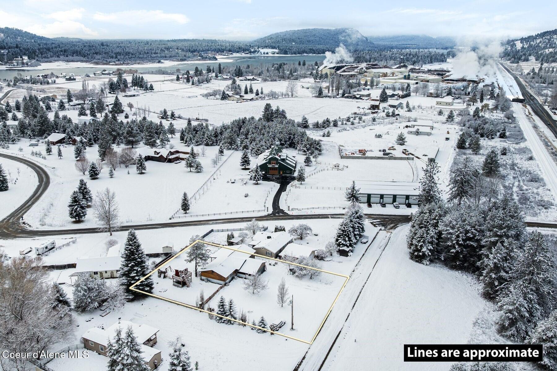 44 Campbell Loop Laclede, ID 83841 - Photo 31 of 43 .