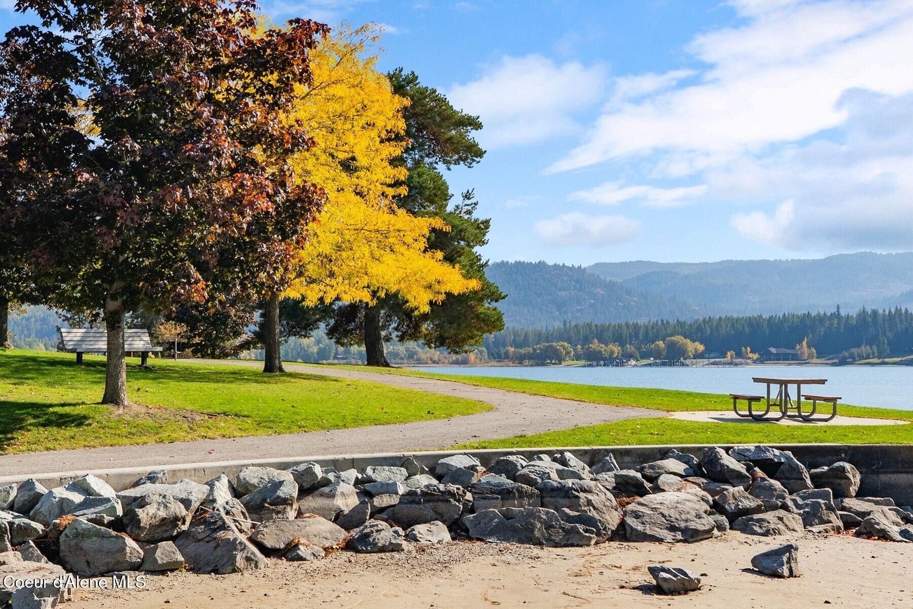 44 Campbell Loop Laclede, ID 83841 - Photo 33 of 43 .