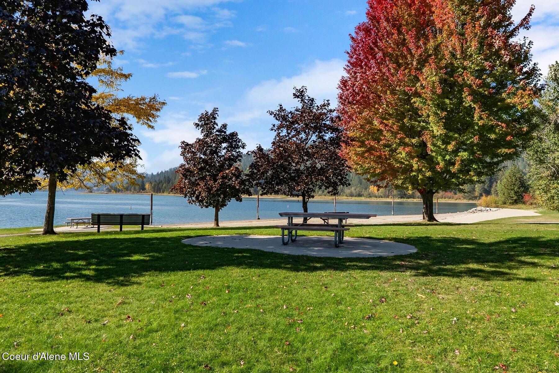 44 Campbell Loop Laclede, ID 83841 - Photo 40 of 43 .