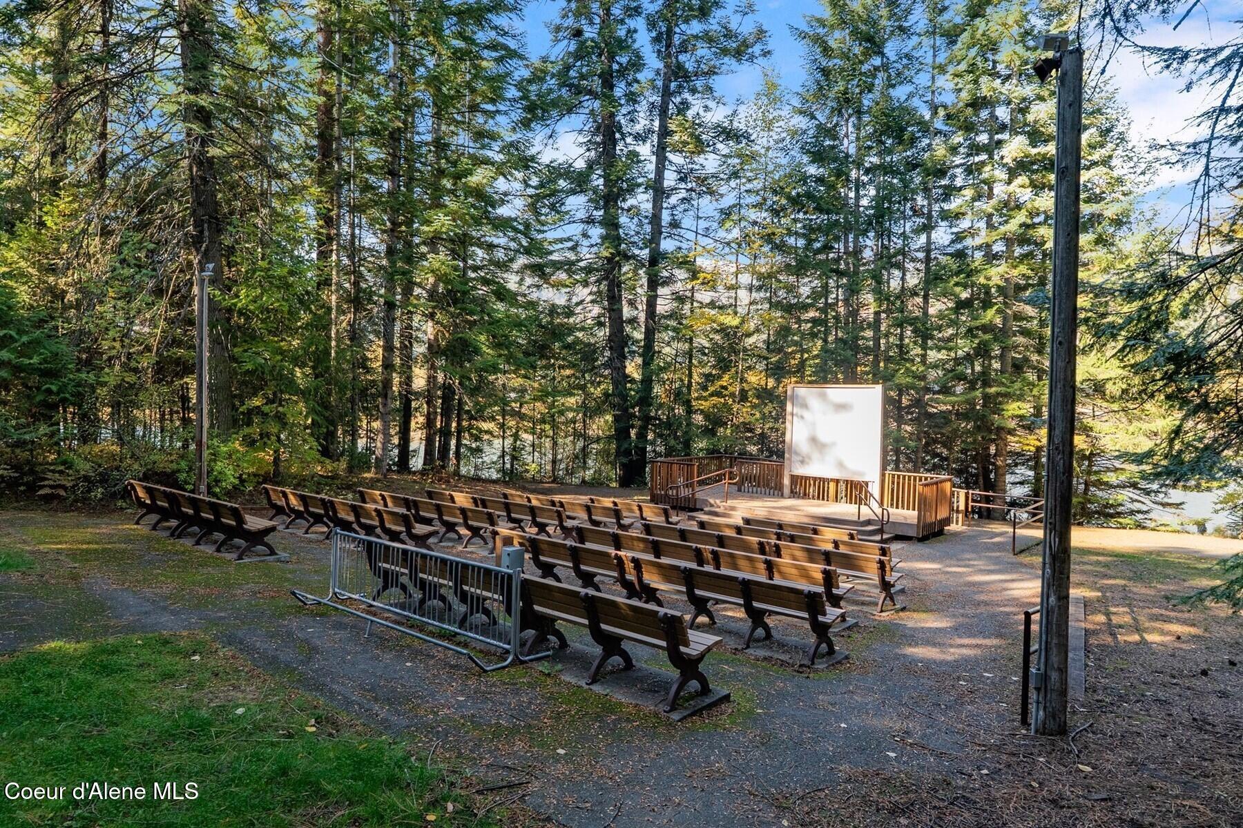 44 Campbell Loop Laclede, ID 83841 - Photo 41 of 43 .