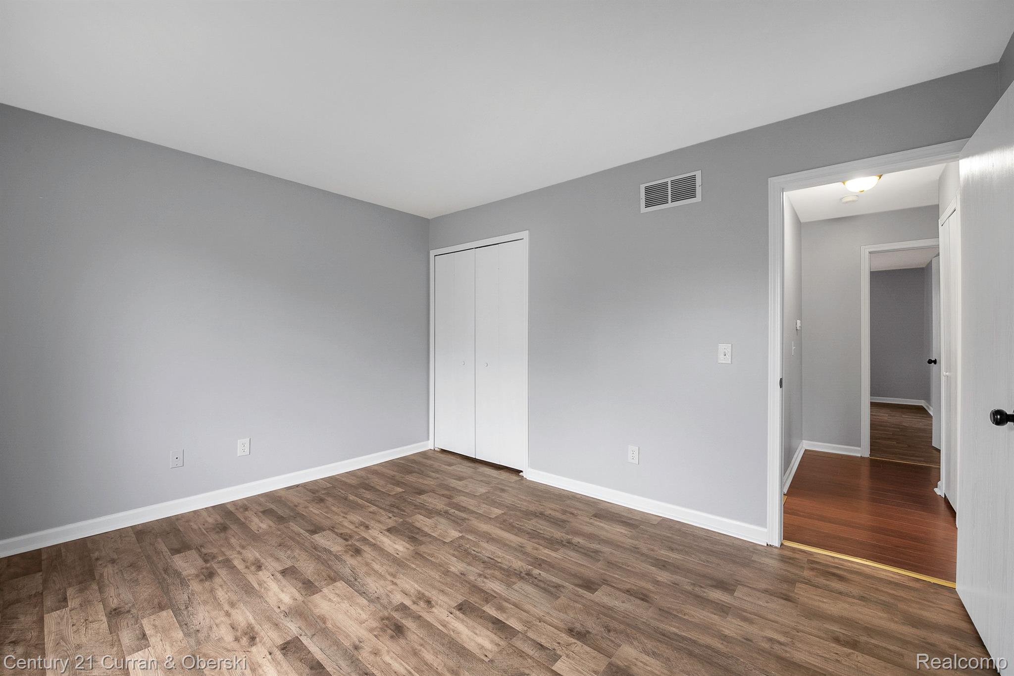 1037 High-Ridge Drive Canton, MI 48187 - Photo 17 of 22 Gallery Image 17