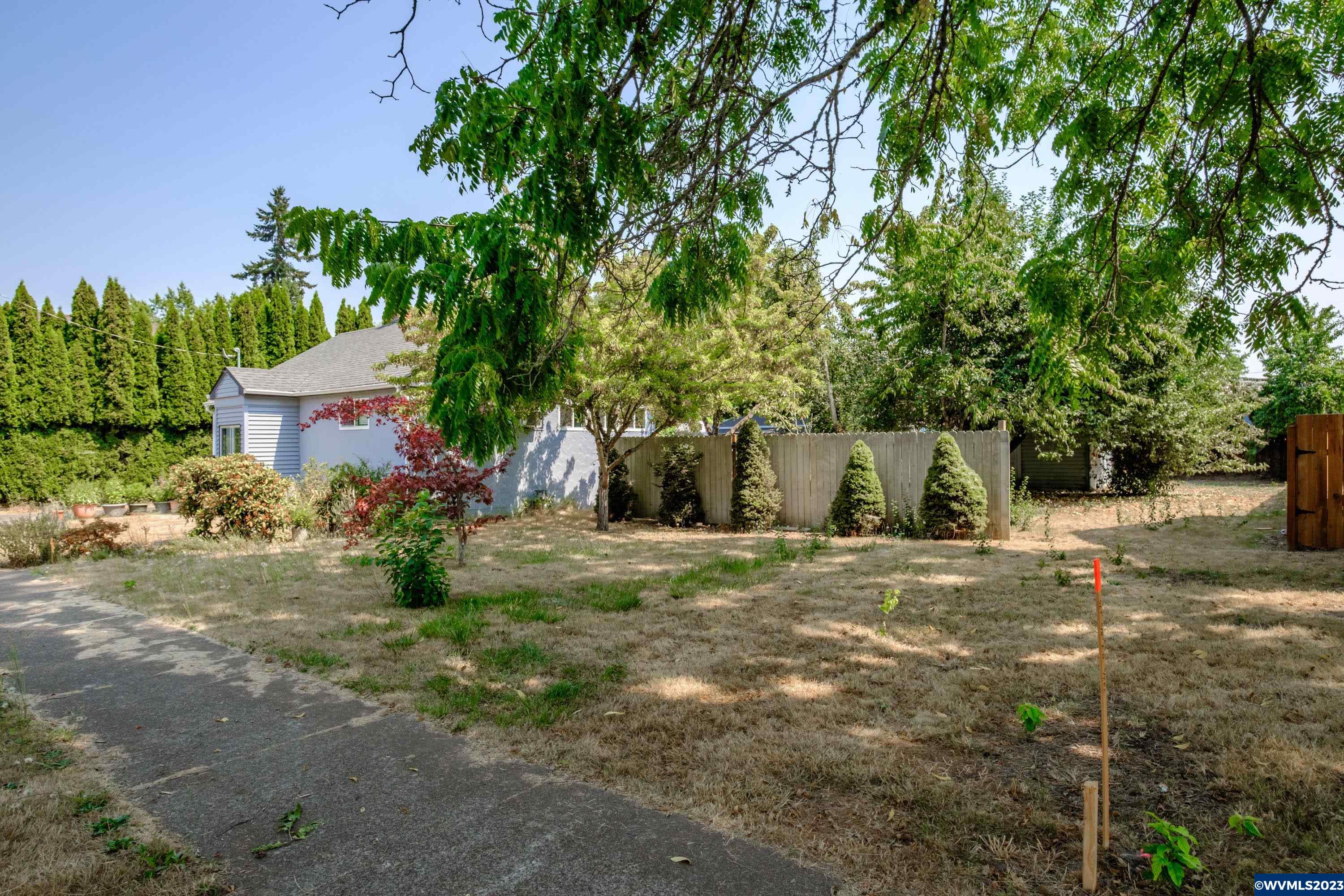 467 Southeast Denver Street Albany, OR 97321 - Photo 11 of 15 Gallery Image 11