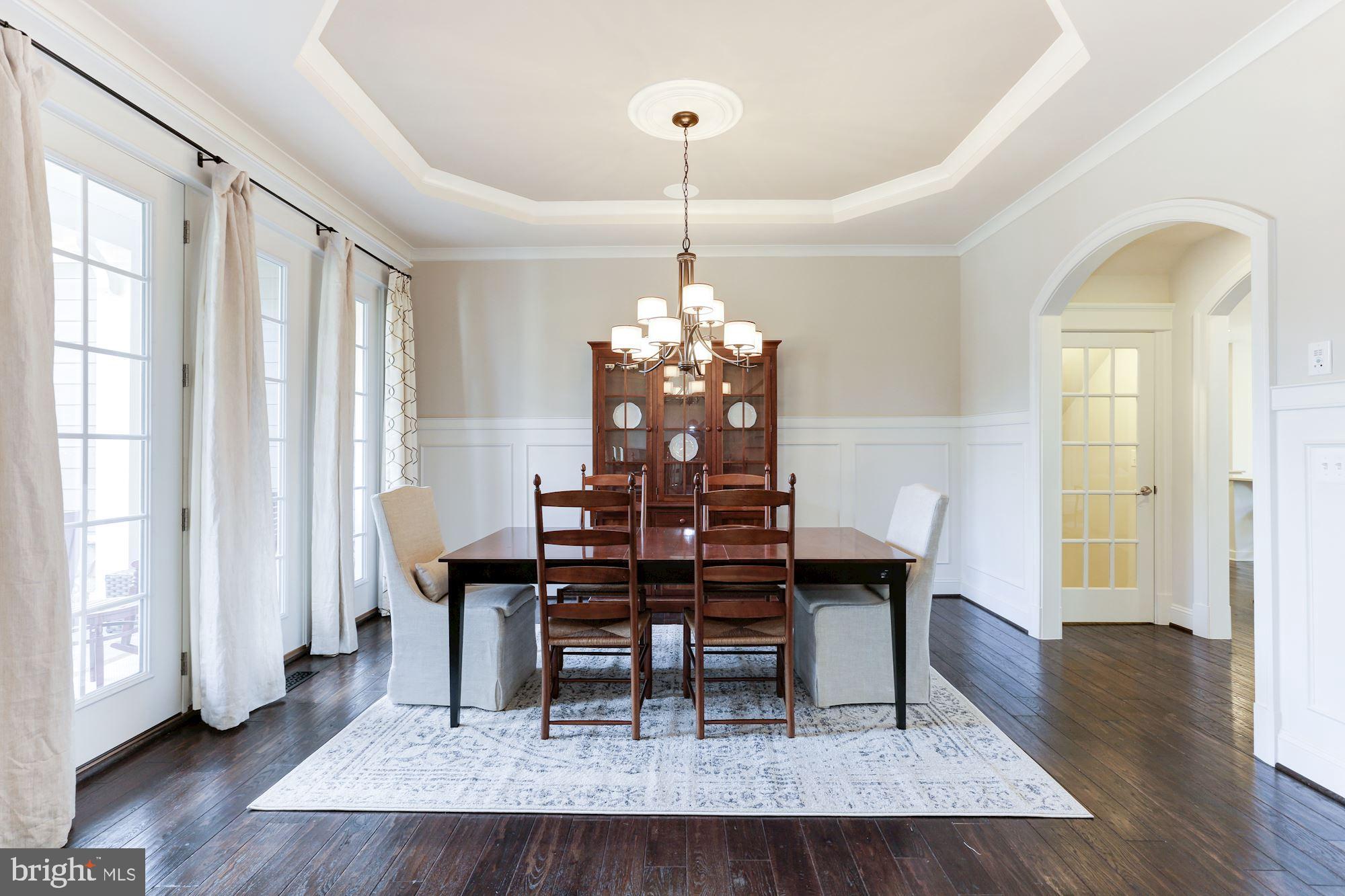 7300 Bull Run Post Office Road Centreville, VA 20121 - Photo 13 of 50 Dining Room with tray ceiling