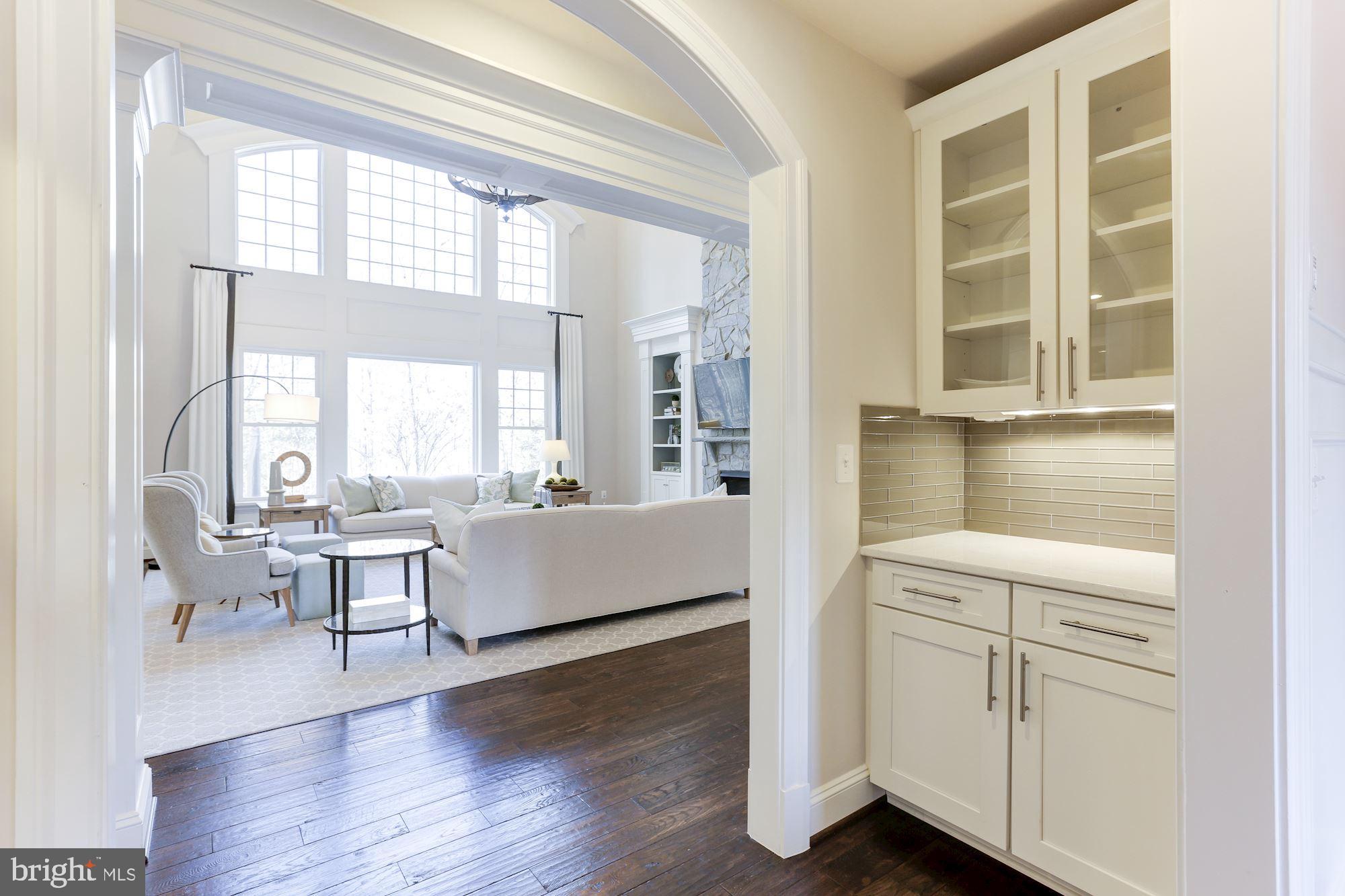 7300 Bull Run Post Office Road Centreville, VA 20121 - Photo 14 of 50 Butlers Pantry