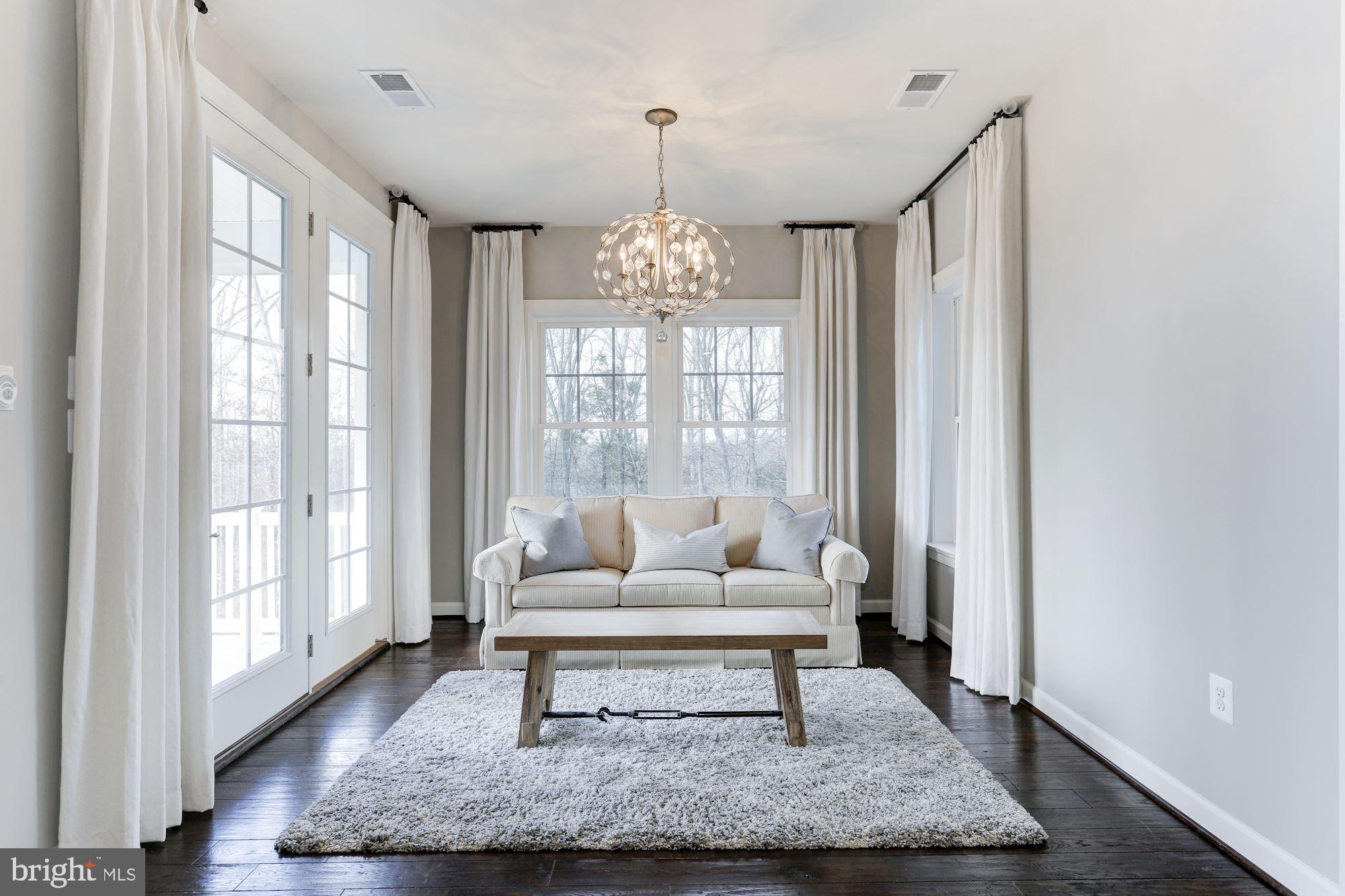 7300 Bull Run Post Office Road Centreville, VA 20121 - Photo 23 of 50 Master Sitting Room with covered porch
