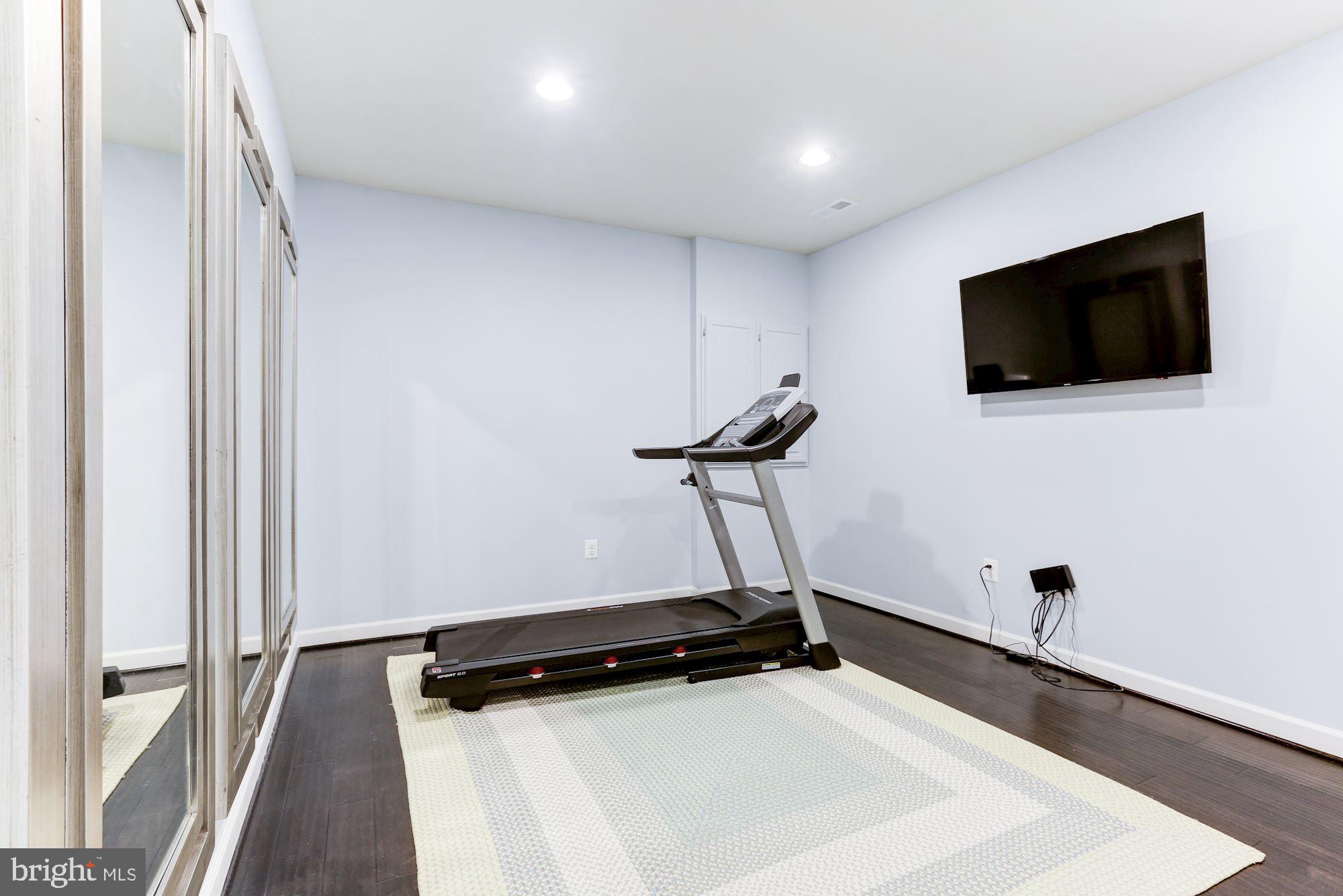 7300 Bull Run Post Office Road Centreville, VA 20121 - Photo 37 of 50 Exercise Room