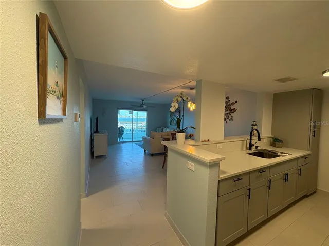 $359,900 | 464 North Paula Drive, Unit 116, Dunedin, FL 34698