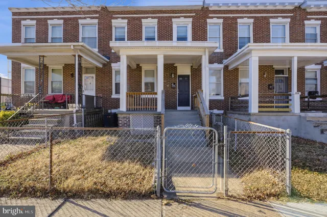 $190,000 | 206 South Hilton Street, Baltimore, MD 21229