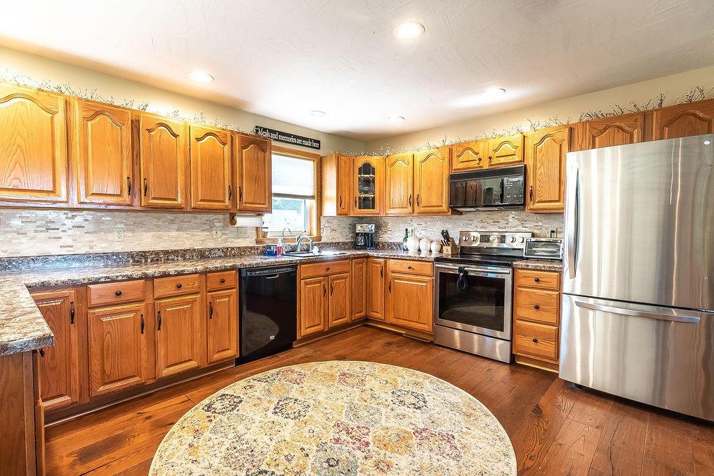 6881 Sharp Road Mount Vernon, OH 43050 - Photo 4 of 28 Gallery Image 4